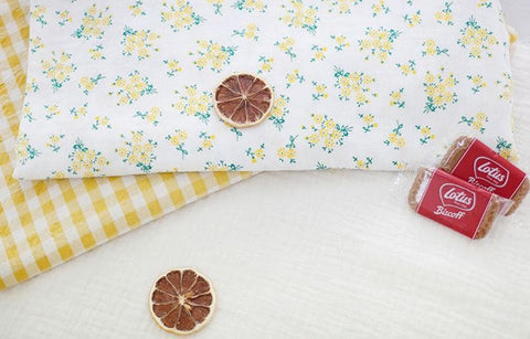 Flowers Cotton Double Gauze Fabric, Floral Gauze Fabric, Yellow Flower Bouquet Fabric, Korean Fabric - By the Yard  /41831 18891