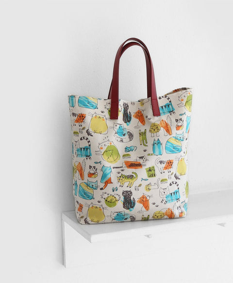 Laminated Cat Family Oxford Cotton Fabric -Quality Korean Fabric By the Yard / 53218