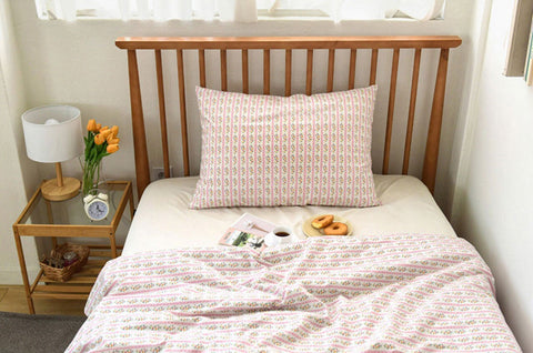 Roti Flower Cotton Fabric in Pink, Quality Korean Fabric - Fabric By the Yard / 54650