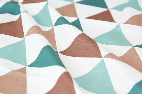 Modern Big Triangles Oxford Cotton Fabric Geometric - Northern Europe Style - By the Yard (44 x 36") 52614