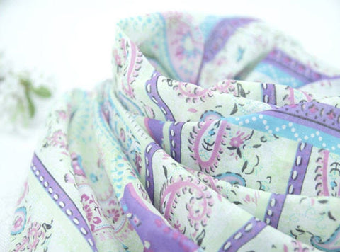 Semi-sheer Cotton Fabric - Paisley - Lightweight and Thin - 59" Wide - By the Yard / 76377