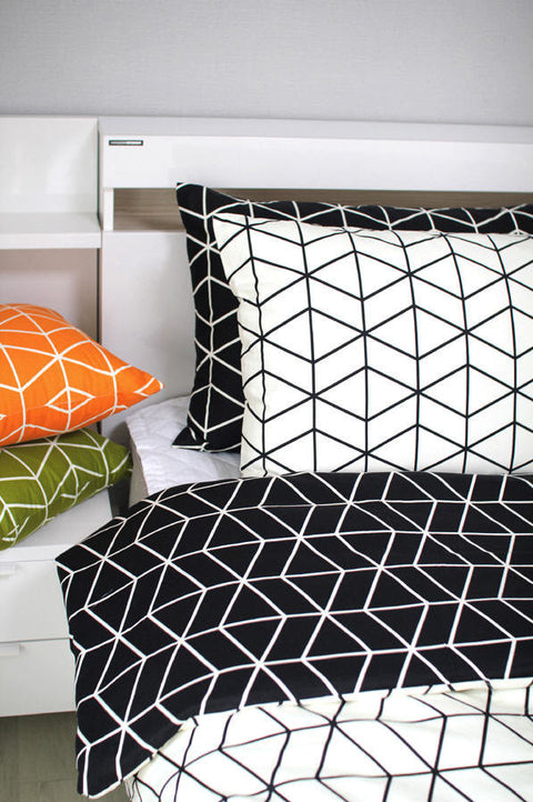 Modern Print Oxford Cotton Fabric Geometric - Black or Ivory - By the Yard 81765